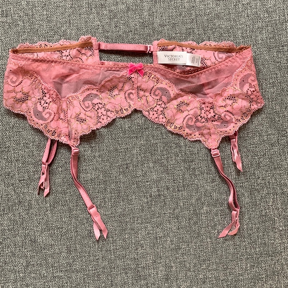 Victoria’s Secret Garter Belt